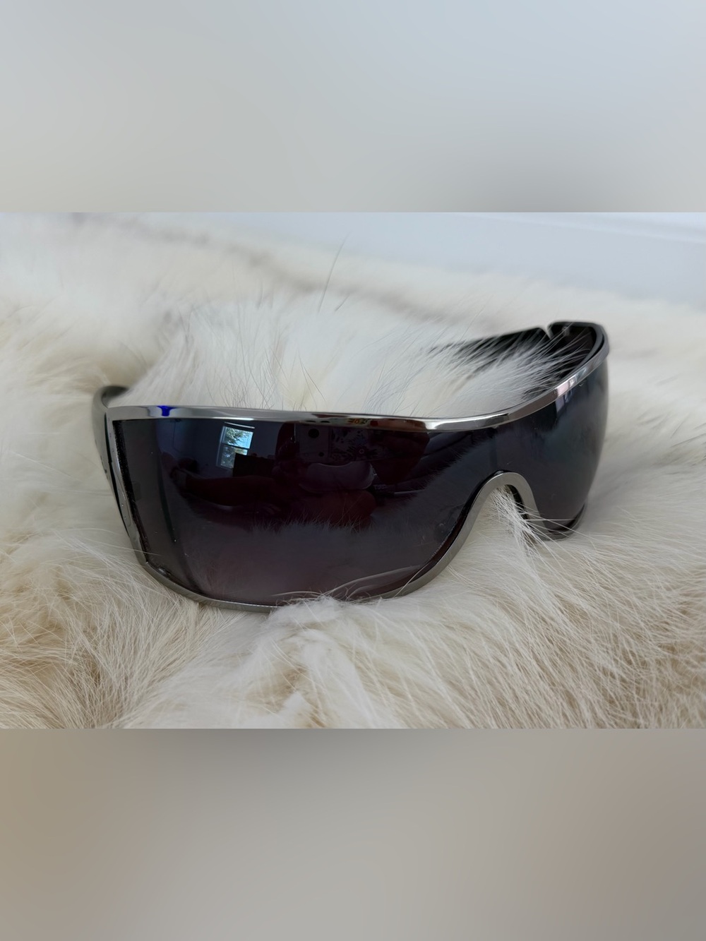 POLICE MADE IN ITALY TZ8711 Y2K Shield Grey Gradient Sunglasses WORN ONCE EUC - Picture 1 of 13